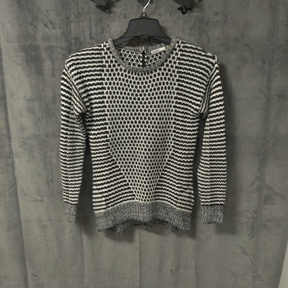 Decided Black White and Grey Back Zip Sweater Size XS